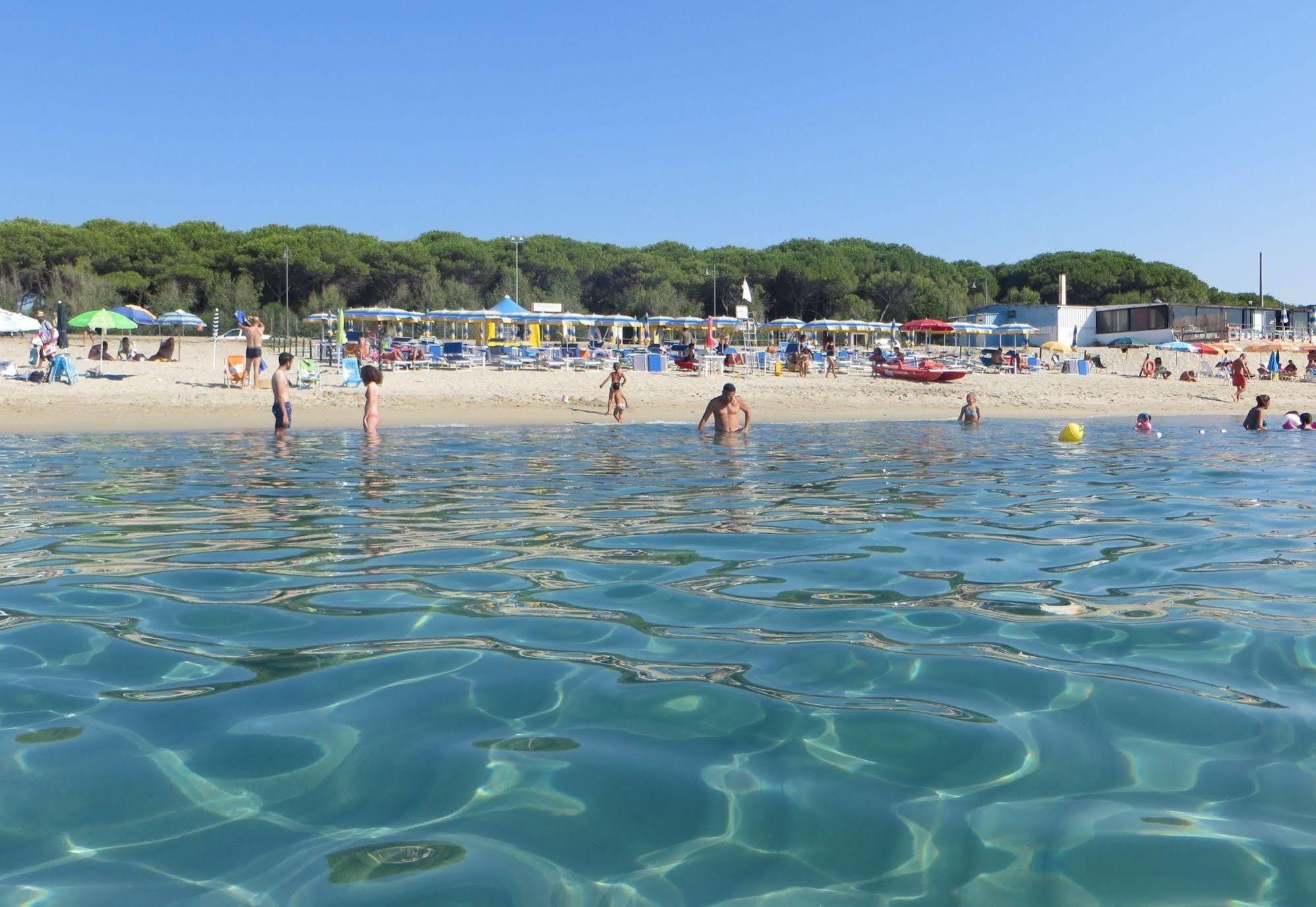 Villaggio Camping Lungomare Cropani Exterior photo